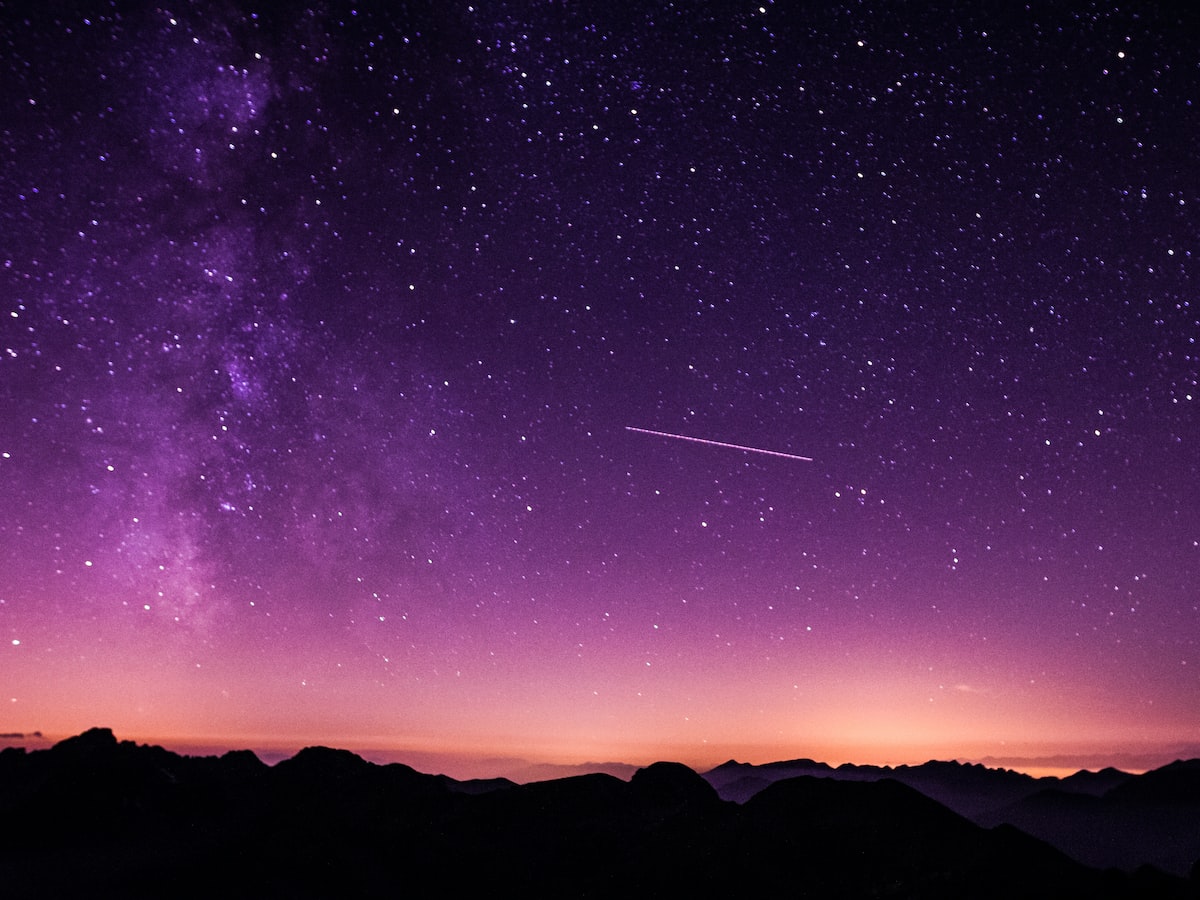 /drowl87/hextra_mirror/raw/branch/main/docs/assets/images/space.jpg